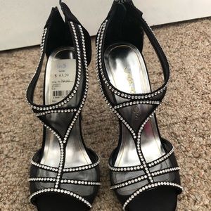 Rhinestone heeled shoes! Perfect for any event!